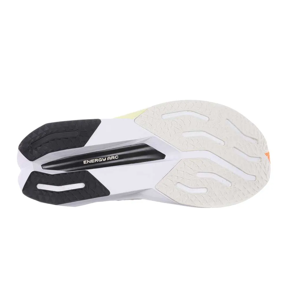 Men's FuelCell SuperComp Trainer v3 Running Shoe - Angora/Hot Mango - Regular (D)