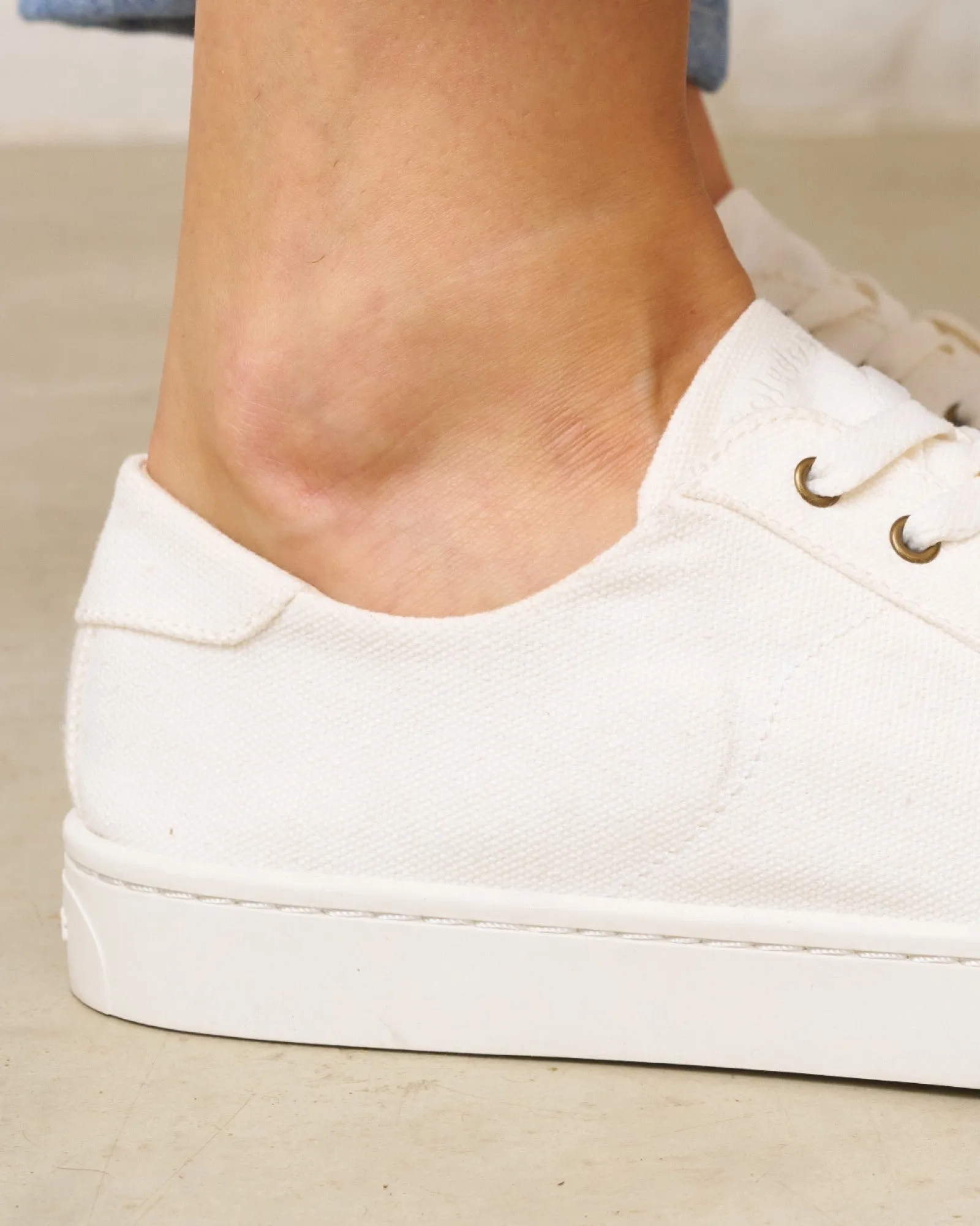 Womens_Sneakers_The Ibiza_Canvas Colors_La Concha Ivory